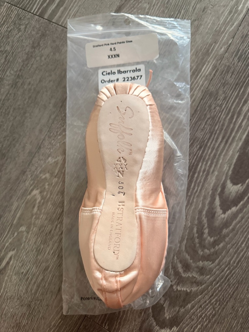 Suffolk Stratford pointe shoes size 4 1/2 XXXN HARD